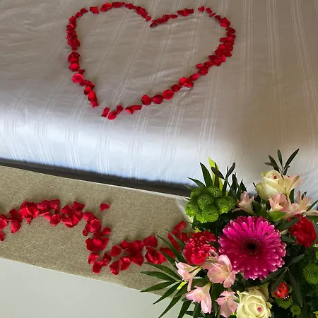 La Petite Cabane, Escapade Romantique Πανσιόν Maureville