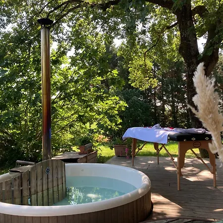 La Petite Cabane, Escapade Romantique Πανσιόν Maureville