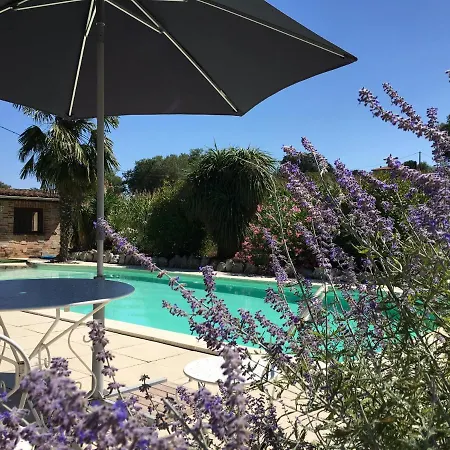 Πανσιόν La Petite Cabane, Escapade Romantique Maureville