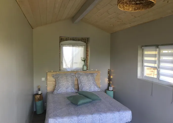 La Petite Cabane, Escapade Romantique Maureville